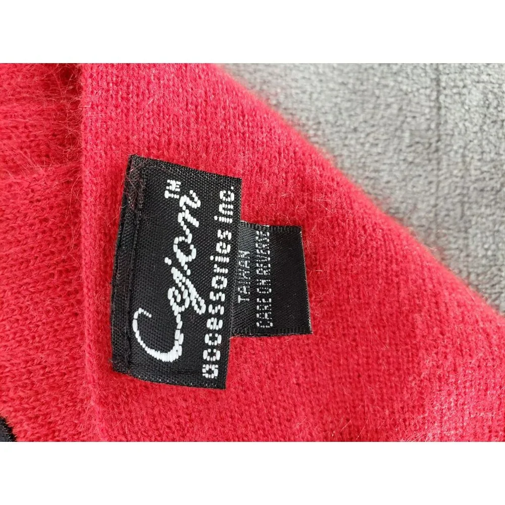 Cejon Accessories Inc Red Acrylic Initial K‎ Scarf